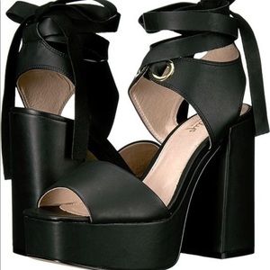 Shelly London platform sandals / NWT